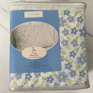 New Wonder Kids 3 Piece Twin Sheet Set “Lavender Bouquet”